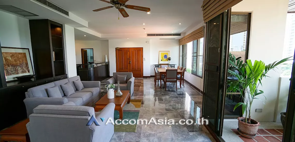  3 Bedrooms  Apartment For Rent in Sukhumvit, Bangkok  near BTS Phrom Phong (1418031)