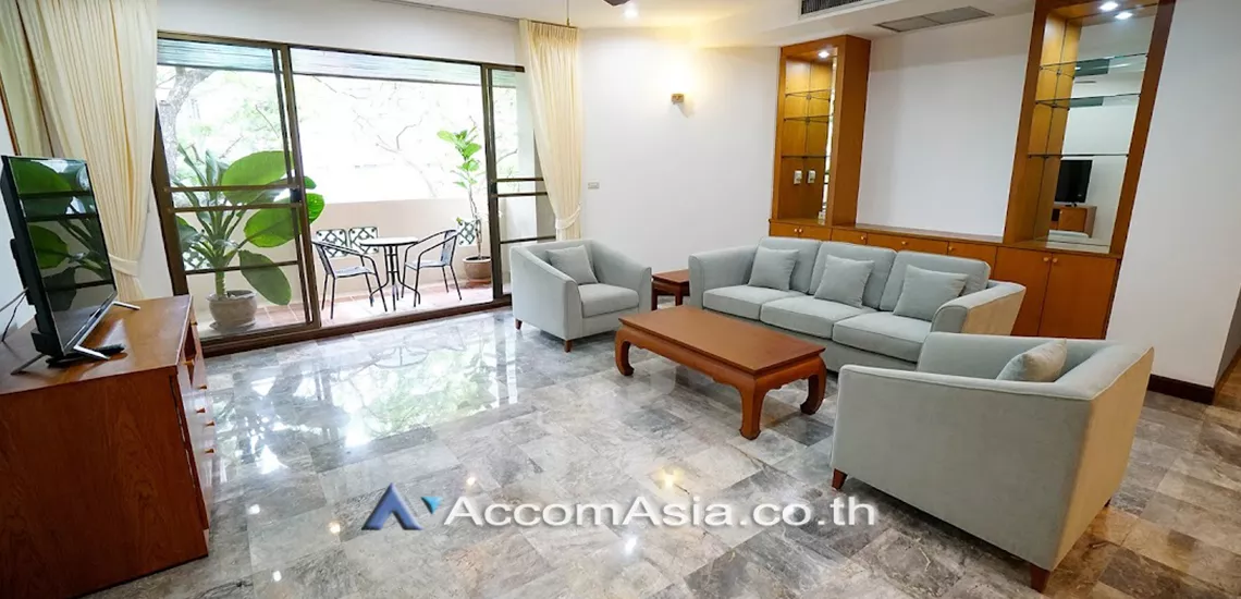  3 Bedrooms  Apartment For Rent in Sukhumvit, Bangkok  near BTS Phrom Phong (1418052)