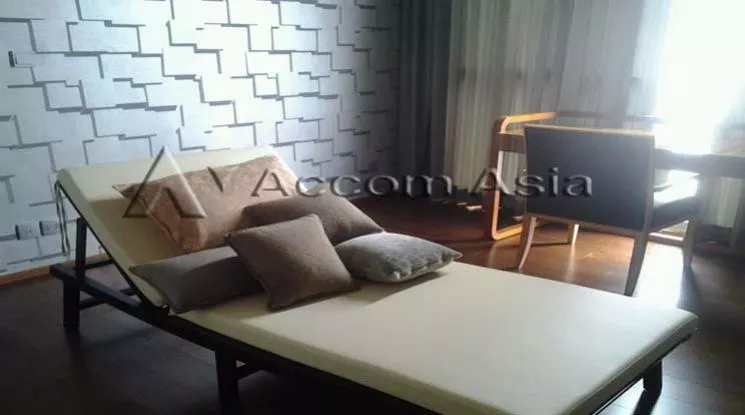 Corner Unit | Quattro Thonglor