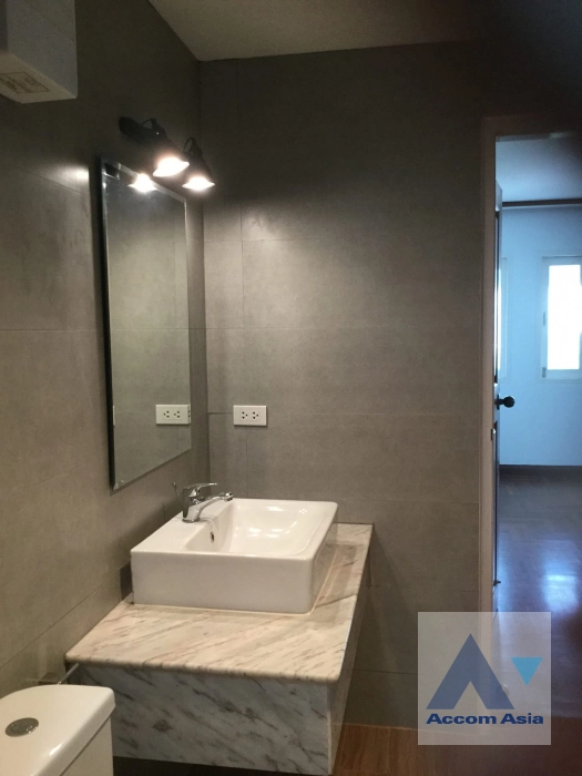 7  3 br Townhouse For Rent in Sukhumvit ,Bangkok BTS Phrom Phong at Villa 49 1818235