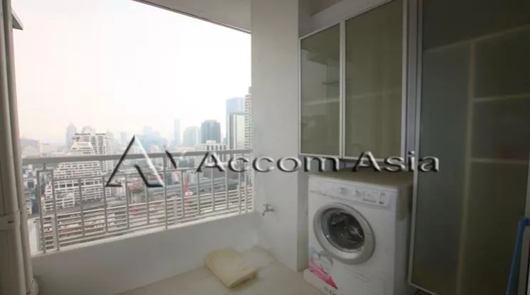 Ivy Sathorn Condominium