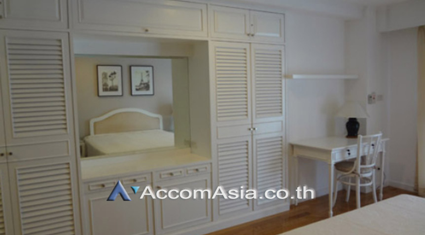  2 Bedrooms  Condominium For Rent in Sukhumvit, Bangkok  near BTS Asok - MRT Sukhumvit (1518443)