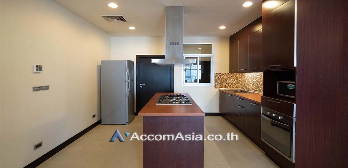 Pet friendly |  2 Bedrooms  Apartment For Rent in Sukhumvit, Bangkok  near BTS Asok - MRT Sukhumvit (1418478)