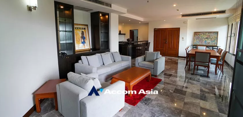  3 Bedrooms  Apartment For Rent in Sukhumvit, Bangkok  near BTS Phrom Phong (1418532)