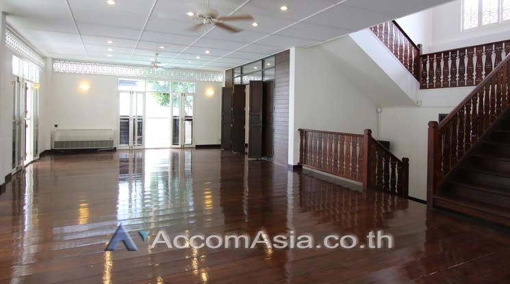 6  4 br House For Rent in sukhumvit ,Bangkok BTS Phra khanong 2318549