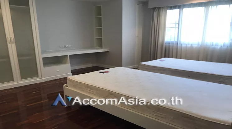  3 Bedrooms  Apartment For Rent in Sukhumvit, Bangkok  near BTS Asok - MRT Sukhumvit (1418652)