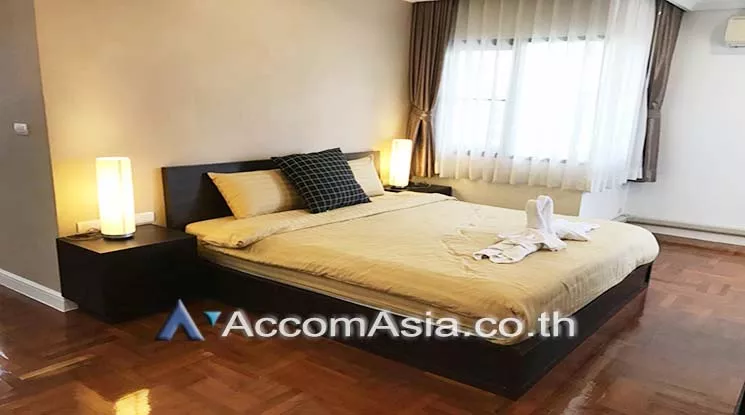 Big Balcony, Pet friendly |  3 Bedrooms  Apartment For Rent in Sukhumvit, Bangkok  near BTS Phrom Phong (10161)