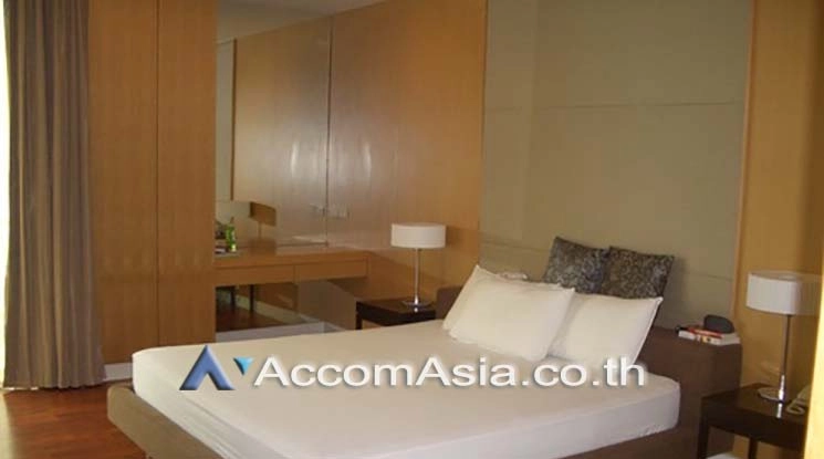  2 Bedrooms  Apartment For Rent in Sukhumvit, Bangkok  near BTS Asok - MRT Sukhumvit (1418677)