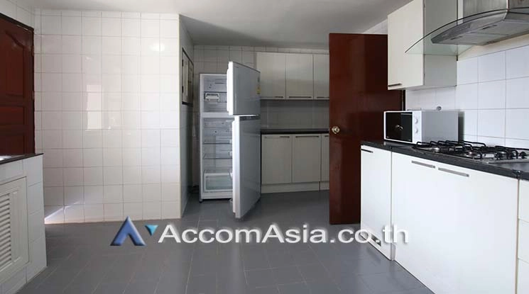  3 Bedrooms  Condominium For Rent in Sukhumvit, Bangkok  near BTS Asok - MRT Sukhumvit (1518679)