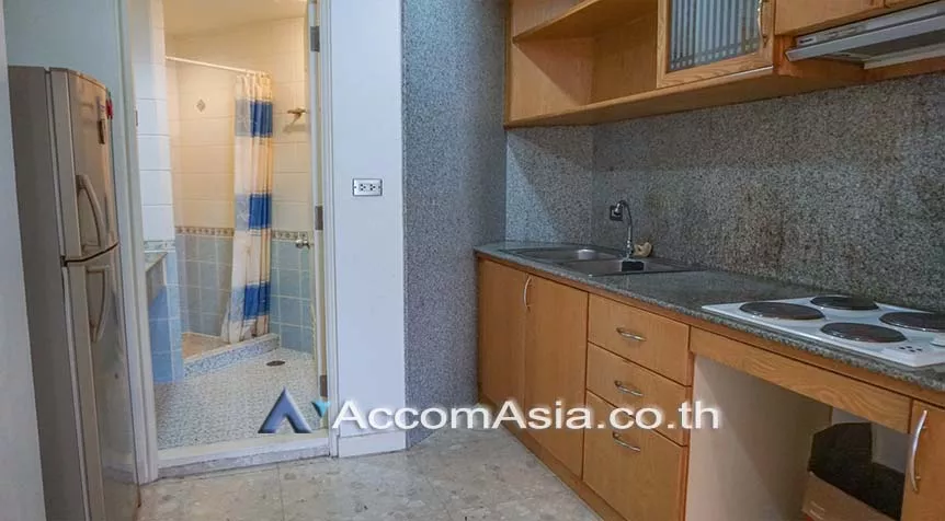  1 Bedroom  Condominium For Sale in Sukhumvit, Bangkok  near BTS Thong Lo (1518681)