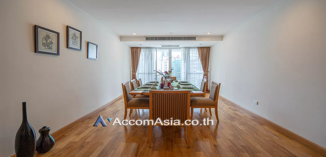 Pet friendly |  3 Bedrooms  Apartment For Rent in Sukhumvit, Bangkok  near BTS Phrom Phong (1418690)