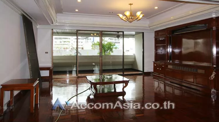 Pet friendly |  3 Bedrooms  Apartment For Rent in Sukhumvit, Bangkok  near BTS Asok - MRT Sukhumvit (1418720)