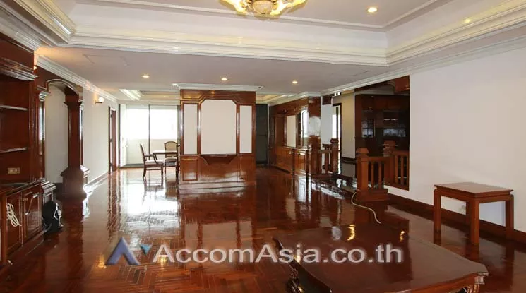 Pet friendly |  3 Bedrooms  Apartment For Rent in Sukhumvit, Bangkok  near BTS Asok - MRT Sukhumvit (1418720)