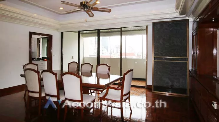 Pet friendly |  3 Bedrooms  Apartment For Rent in Sukhumvit, Bangkok  near BTS Asok - MRT Sukhumvit (1418720)