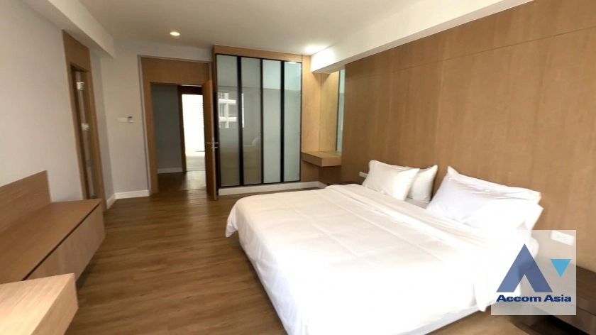 6  4 br Apartment For Rent in Sukhumvit ,Bangkok BTS Asok - MRT Sukhumvit at Newly renovated modern style living place 1418853