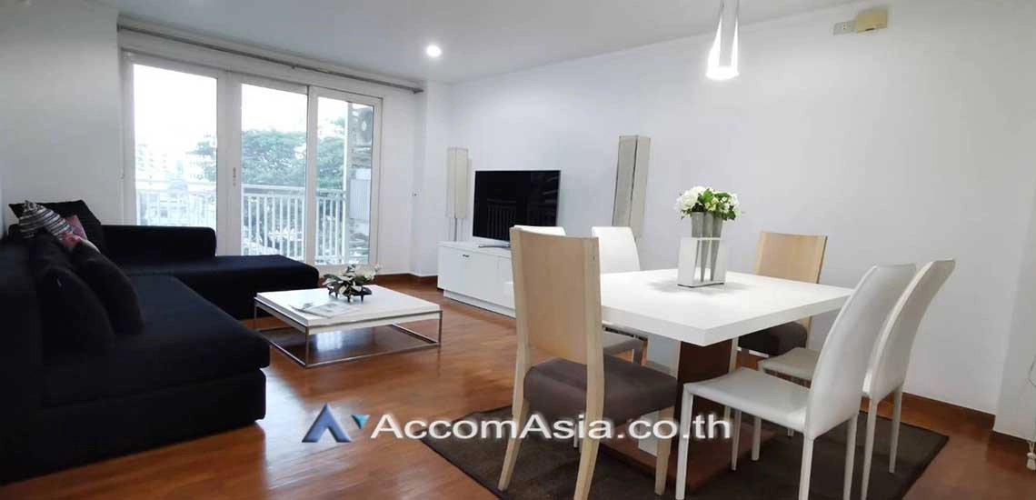  3 Bedrooms  Condominium For Rent in Sukhumvit, Bangkok  near BTS Nana (1518921)