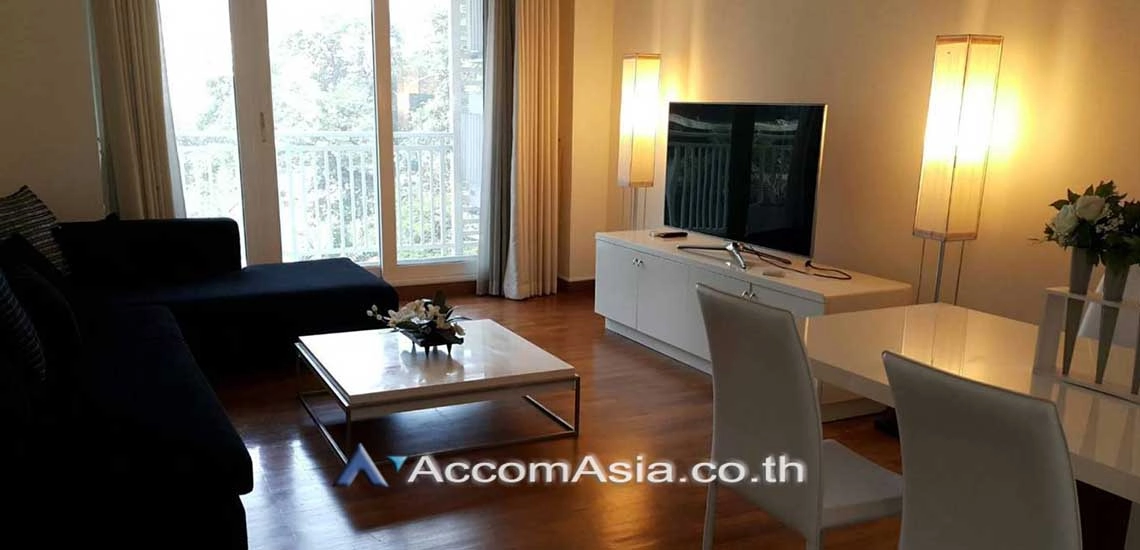  3 Bedrooms  Condominium For Rent in Sukhumvit, Bangkok  near BTS Nana (1518921)