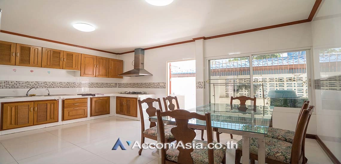 4  3 br House for rent and sale in sukhumvit ,Bangkok BTS Ekkamai - BTS Phra khanong 1718960