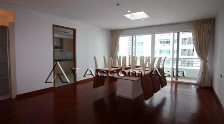  2 Bedrooms  Apartment For Rent in Sukhumvit, Bangkok  near BTS Phrom Phong (1418964)