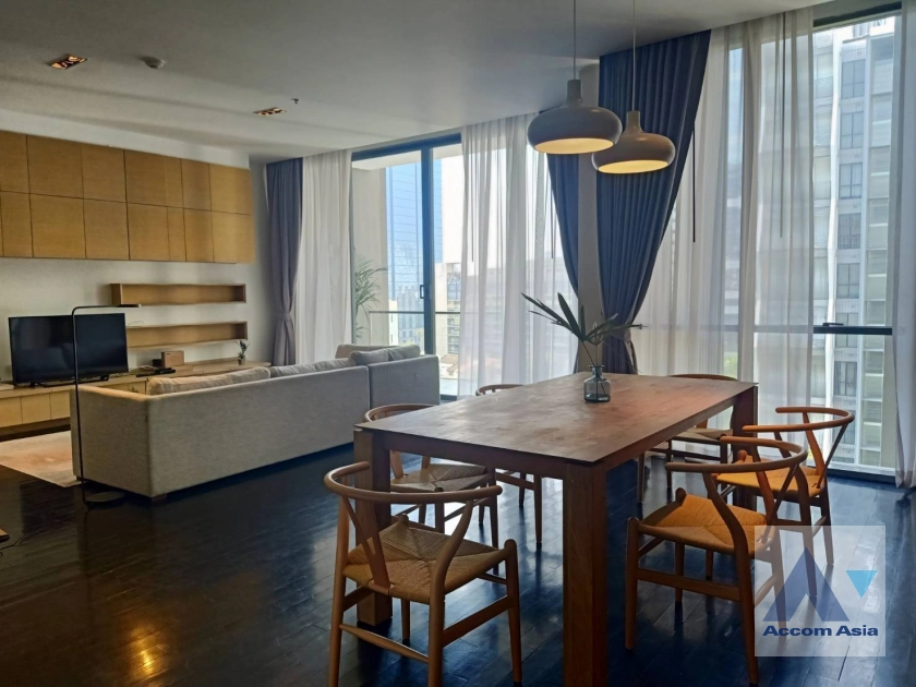  3 Bedrooms  Condominium For Rent in Sukhumvit, Bangkok  near BTS Asok - MRT Sukhumvit (1518991)