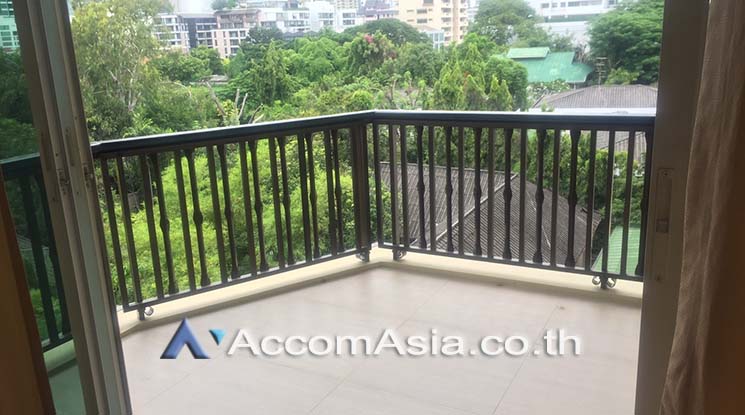  3 Bedrooms  Condominium For Rent in Sukhumvit, Bangkok  near BTS Phrom Phong (1519142)