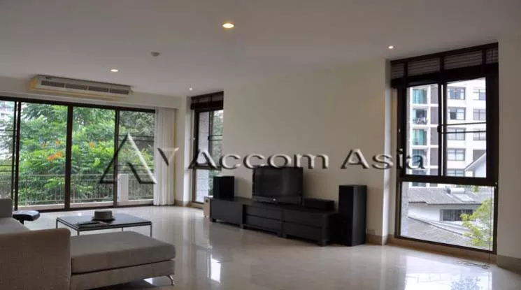 Pet friendly |  3 Bedrooms  Apartment For Rent in Sukhumvit, Bangkok  near BTS Phrom Phong (1419237)