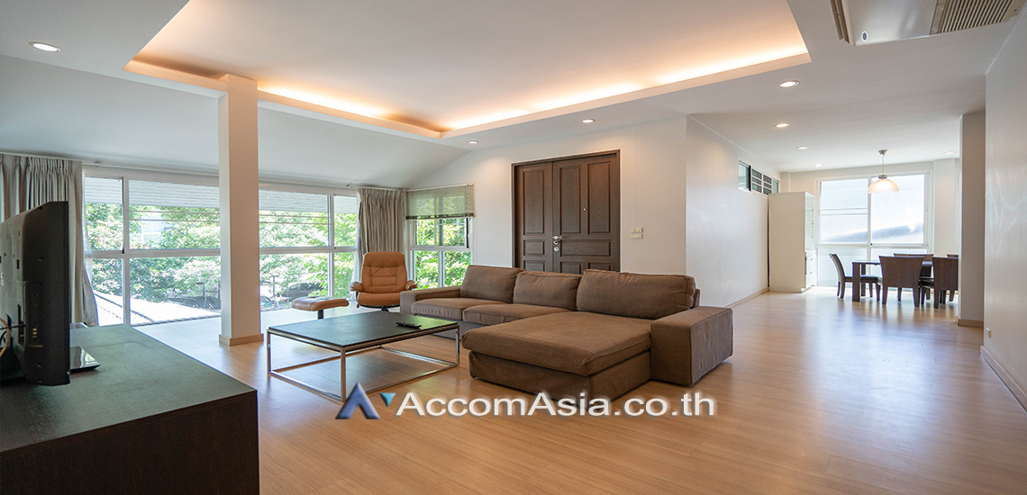 Pet friendly apartment for rent in Sukhumvit, Bangkok Code 1419238