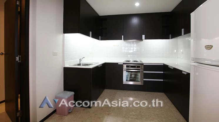  2 Bedrooms  Condominium For Rent in Sukhumvit, Bangkok  near BTS Phrom Phong (1519240)