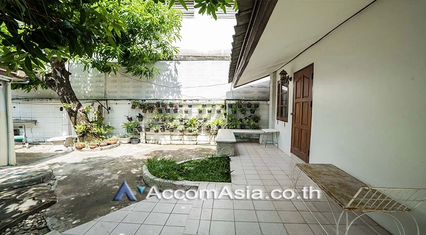 8  1 br House For Rent in Sukhumvit ,Bangkok BTS Ekkamai 1719251