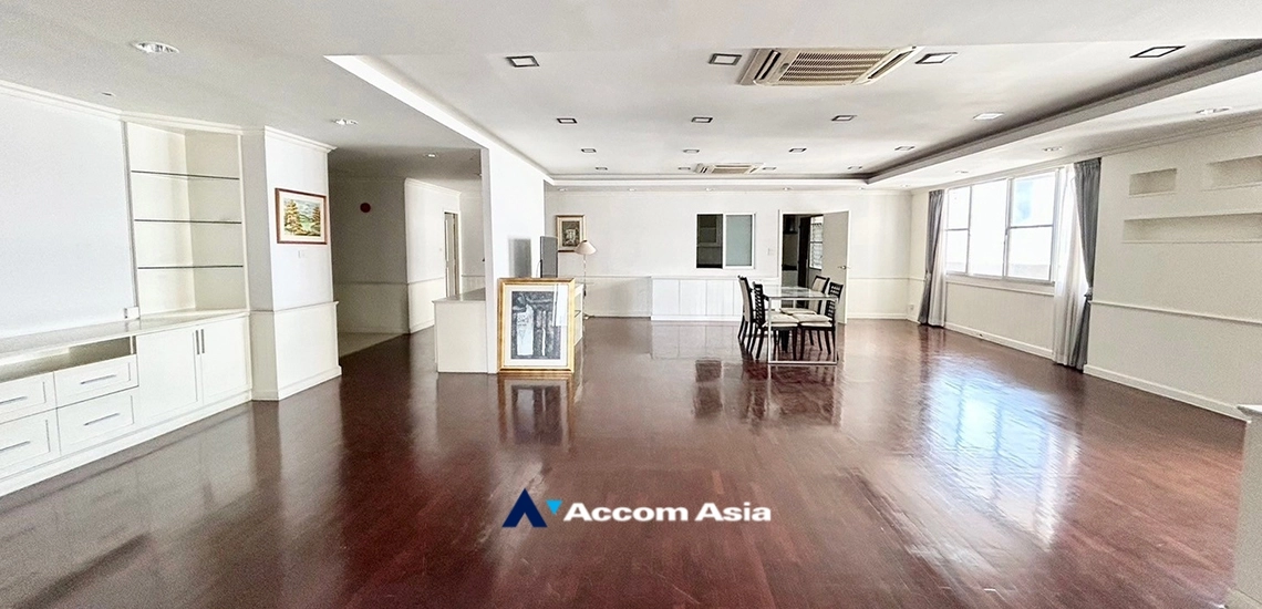 Pet friendly |  3 Bedrooms  Condominium For Rent & Sale in Sukhumvit, Bangkok  near BTS Phrom Phong (1519254)