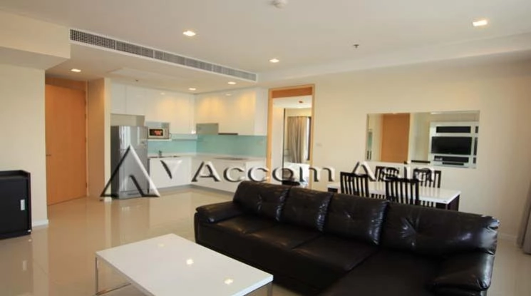  2 Bedrooms  Condominium For Rent in Sathorn, Bangkok  near MRT Khlong Toei (1519313)