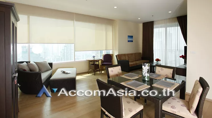  3 Bedrooms  Condominium For Rent in Sukhumvit, Bangkok  near BTS Phrom Phong (1519342)