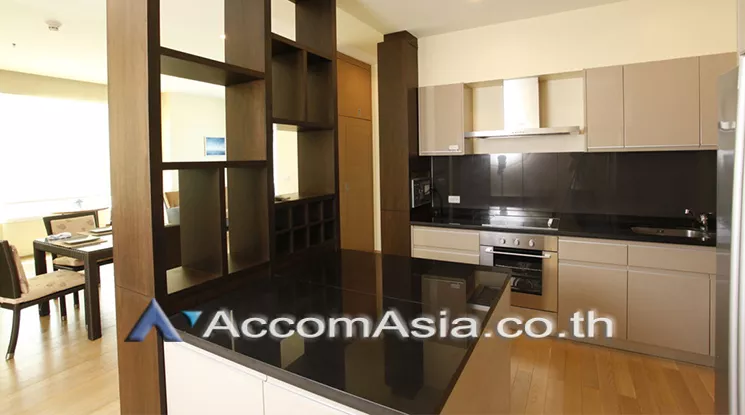  3 Bedrooms  Condominium For Rent in Sukhumvit, Bangkok  near BTS Phrom Phong (1519342)