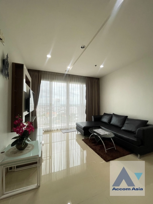  3 Bedrooms  Condominium For Rent in Sukhumvit, Bangkok  near BTS Thong Lo (1519345)