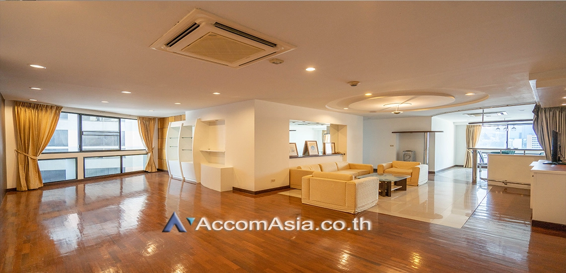 Pet friendly |  3 Bedrooms  Condominium For Rent in Sukhumvit, Bangkok  near BTS Phrom Phong (1519460)