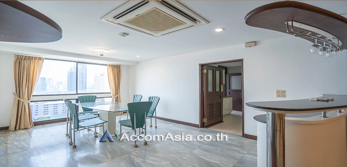 Pet friendly |  3 Bedrooms  Condominium For Rent in Sukhumvit, Bangkok  near BTS Phrom Phong (1519460)