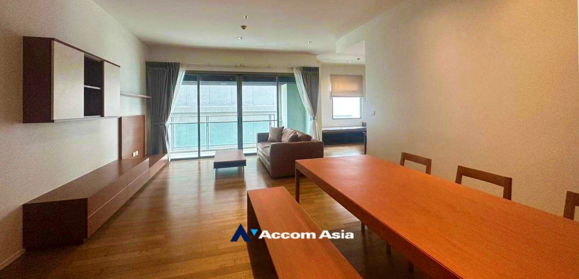 Pet friendly |  3 Bedrooms  Condominium For Rent in Sukhumvit, Bangkok  near BTS Phrom Phong (1519491)