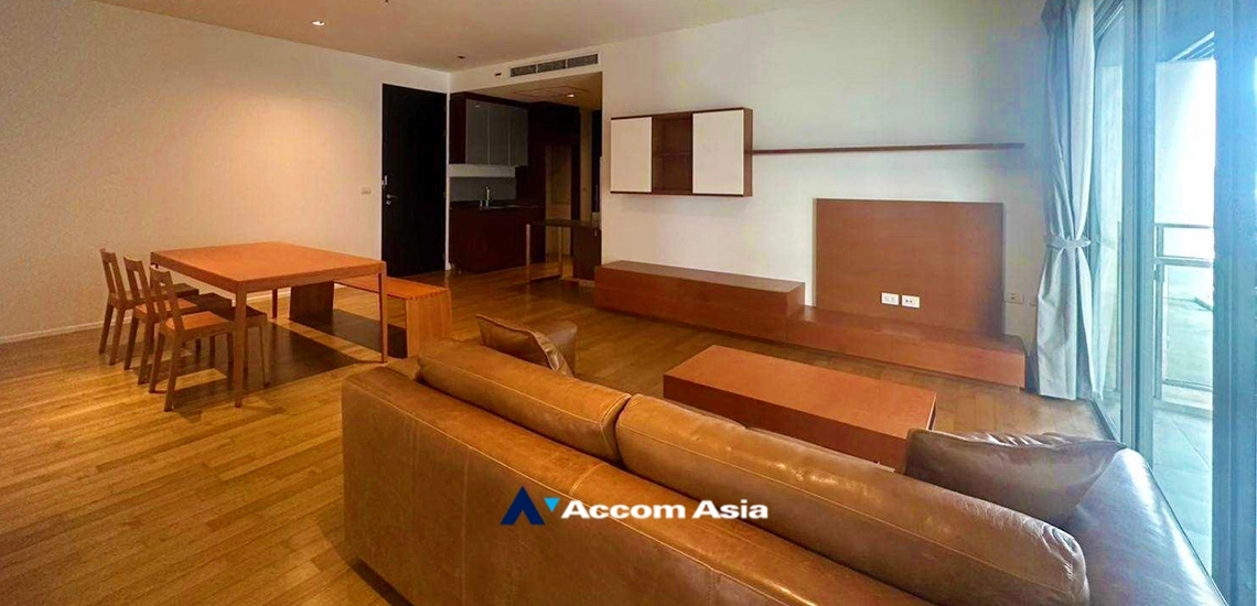 Pet friendly |  3 Bedrooms  Condominium For Rent in Sukhumvit, Bangkok  near BTS Phrom Phong (1519491)
