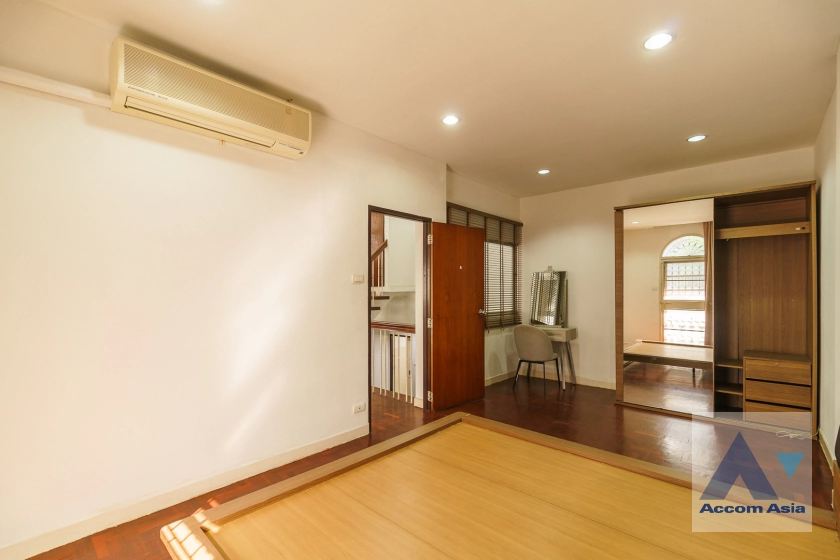 18  3 br House For Rent in Sukhumvit ,Bangkok BTS Phrom Phong 2519514