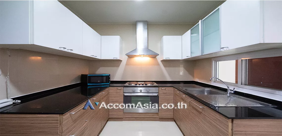 Big Balcony, Pet friendly |  3 Bedrooms  Apartment For Rent in Sukhumvit, Bangkok  near BTS Phrom Phong (1419552)