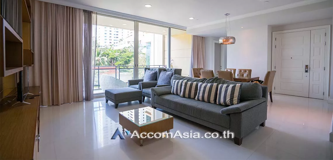  3 Bedrooms  Condominium For Rent in Sukhumvit, Bangkok  near BTS Phrom Phong (1519563)