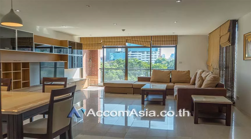 Pet friendly |  2 Bedrooms  Condominium For Rent in Sukhumvit, Bangkok  near BTS Ekkamai (1519569)