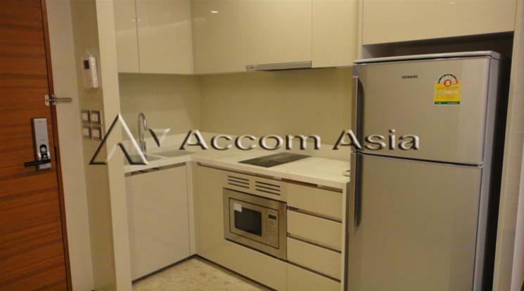  2 Bedrooms  Condominium For Rent in Sukhumvit, Bangkok  near BTS Phrom Phong (1519662)