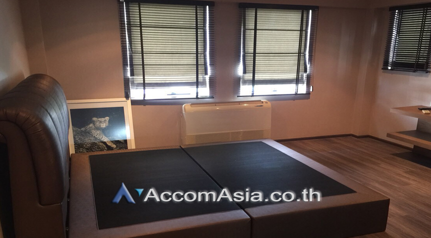  2 Bedrooms  Condominium For Rent & Sale in Sukhumvit, Bangkok  near BTS Thong Lo (1519741)