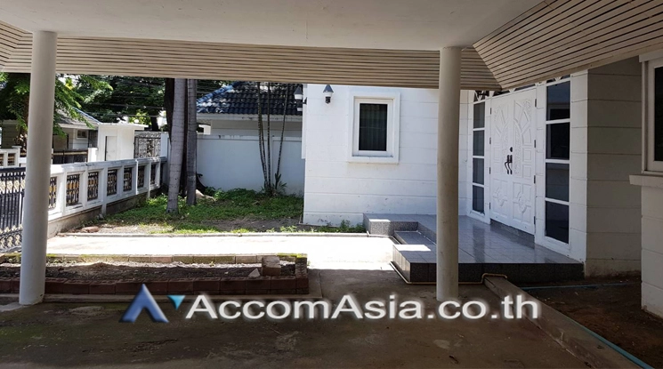  1  4 br House For Rent in Sukhumvit ,Bangkok BTS Thong Lo at Sobna House 50119