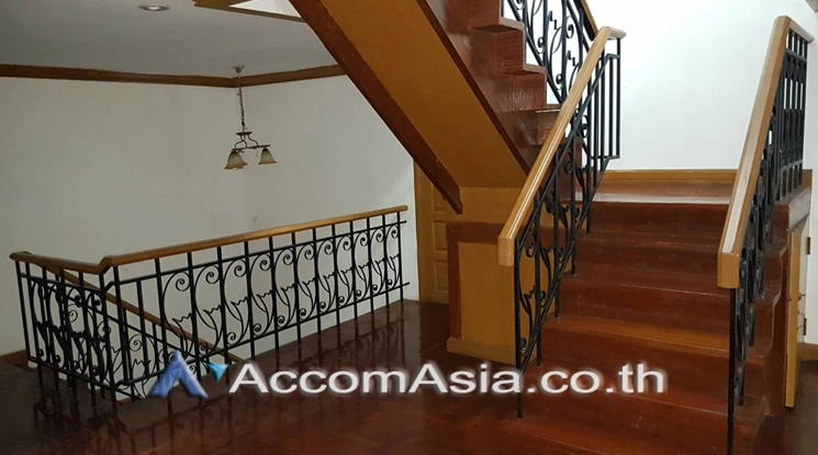 6  4 br House For Rent in Sukhumvit ,Bangkok BTS Thong Lo at Sobna House 50119