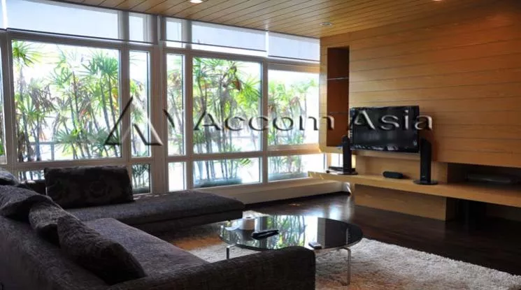  3 Bedrooms  Condominium For Rent in Sukhumvit, Bangkok  near BTS Thong Lo (1519930)