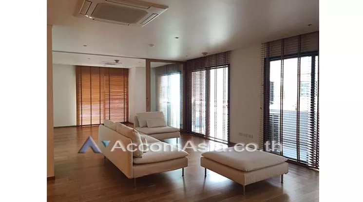 Corner Unit |  3 Bedrooms  Condominium For Rent in Sukhumvit, Bangkok  near BTS Phrom Phong (1519934)