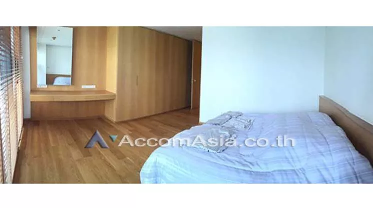 Corner Unit |  3 Bedrooms  Condominium For Rent in Sukhumvit, Bangkok  near BTS Phrom Phong (1519934)