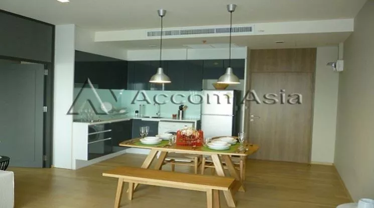  1 Bedroom  Condominium For Rent in Sukhumvit, Bangkok  near BTS Ekkamai (1519967)